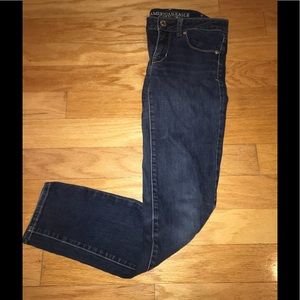 American Eagle Skinny Jeans, size 2 ! 👖